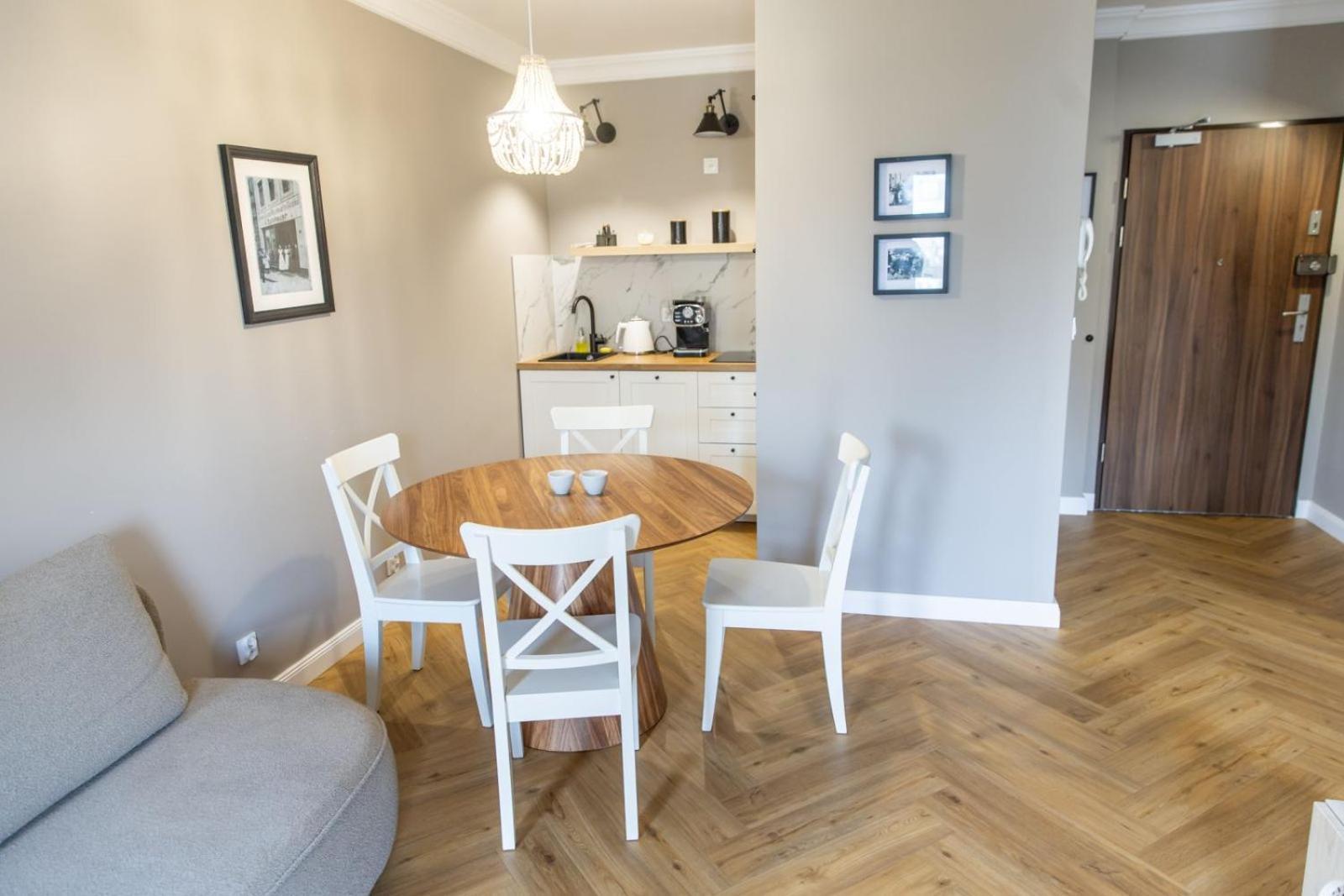 Solar Apartments I Stare Miasto 10Min I Priv Parking Free I Winda I Balkon Stary Toruń Dış mekan fotoğraf