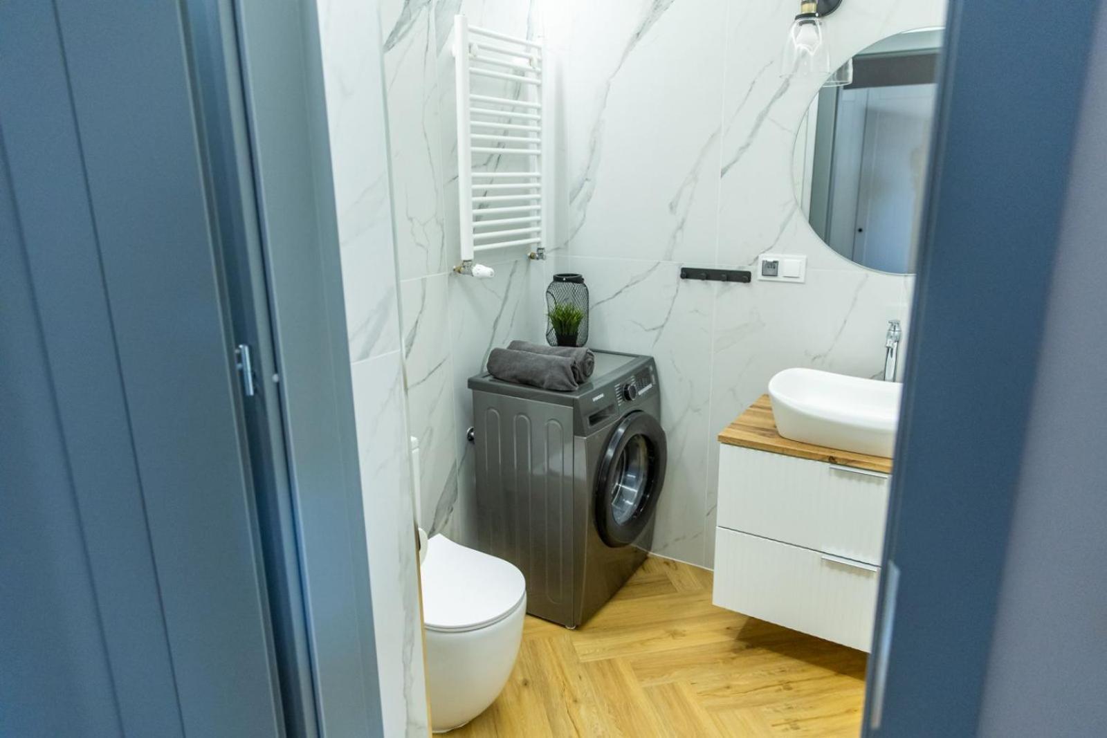 Solar Apartments I Stare Miasto 10Min I Priv Parking Free I Winda I Balkon Stary Toruń Dış mekan fotoğraf