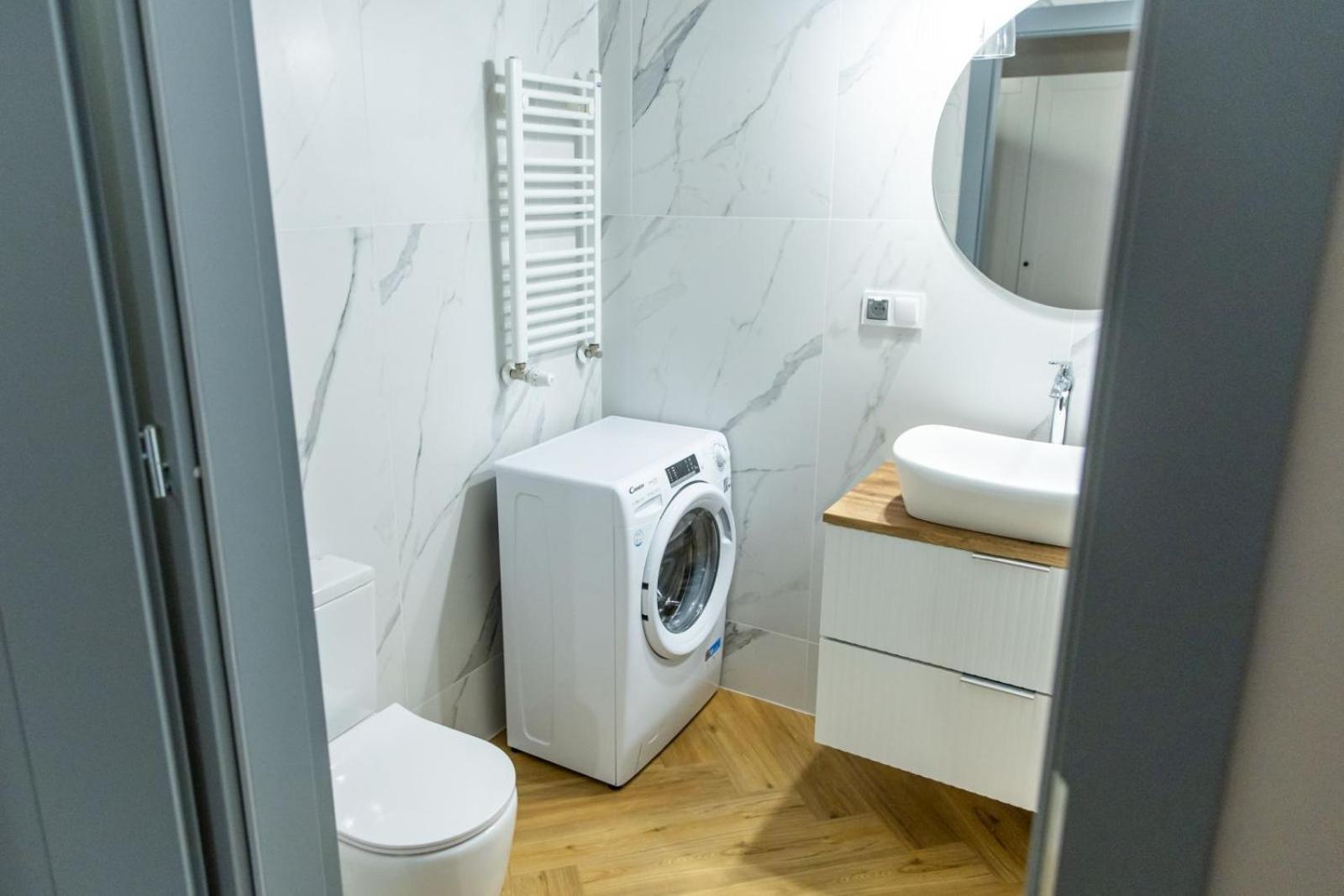 Solar Apartments I Stare Miasto 10Min I Priv Parking Free I Winda I Balkon Stary Toruń Dış mekan fotoğraf
